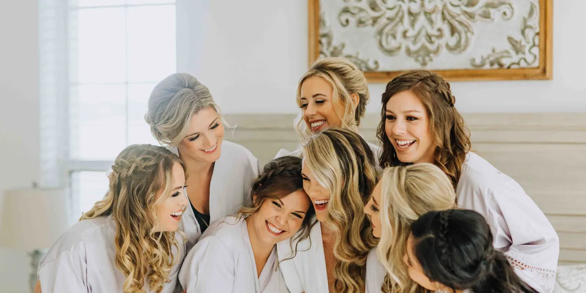 A bride and her bridesmaids getting ready in the Bridal Estate