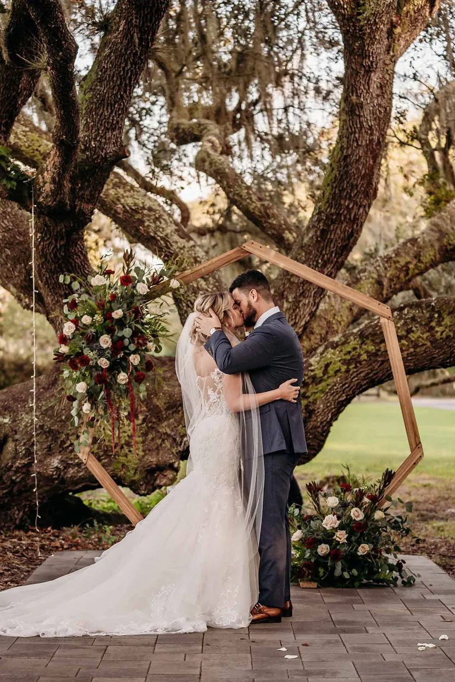 Savanah and Noah saying their vows