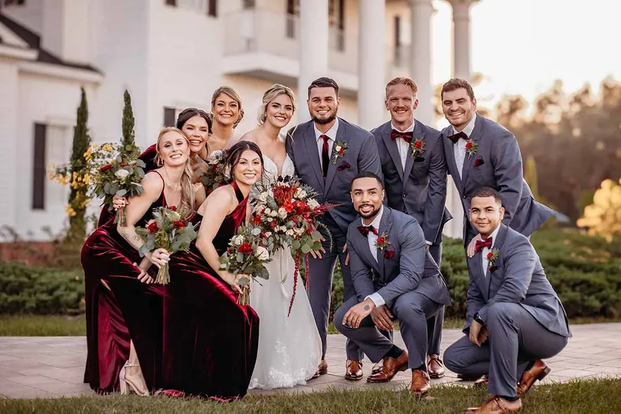 Savanah and Noah with their wedding party